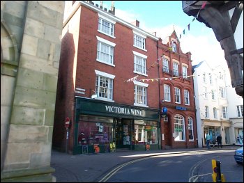 1/2 King Street, The offices
